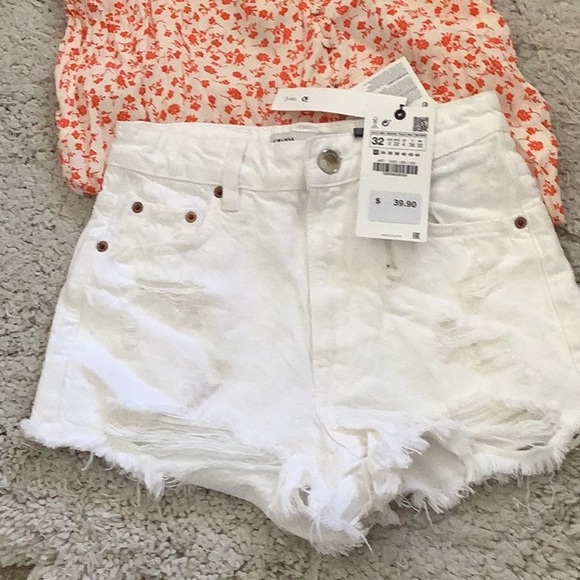 NWT Zara High Waisted Shorts 🖤🖤🖤 - Picture 3 of 9
